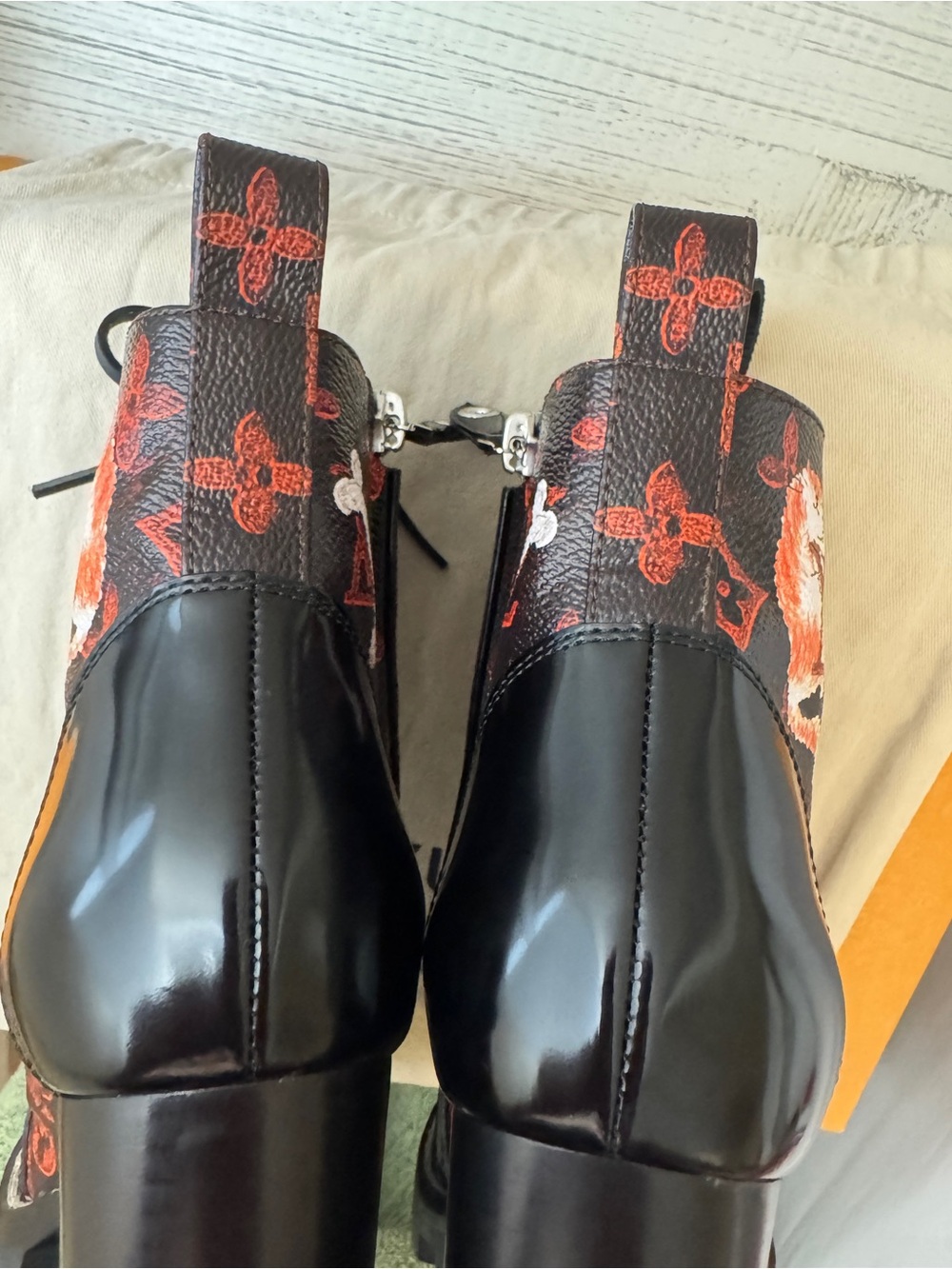Louis Vuitton Limited Edition Catogram Star Trail Ankle Boots – Size 37.5 - Picture 10 of 12